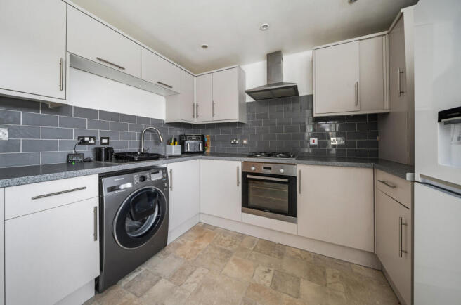 1415284-1-69972e3...