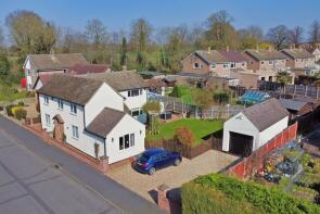 33, Park Way, St. Neots PE19 5RW