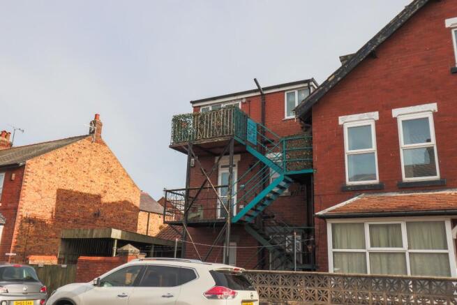 2 bed Flat for sale Image 11