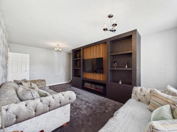 2 bed Semi-Detached Bungalow for sale Image 12