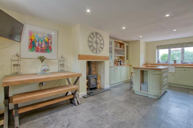Kitchen / Dining Room