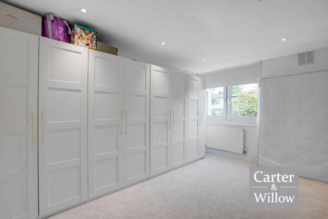Elm Court, Love Lane, Woodford Green, Essex photo 4