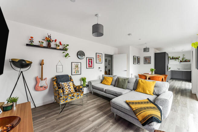 Open Plan Living/Dining/ Kitchen