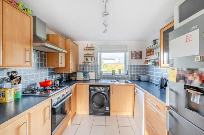 1346124-21-68b586...