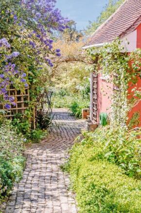 Side Path