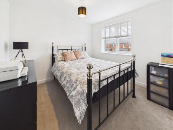4 bed Town House for sale Image 8