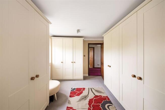 DRESSING ROOM