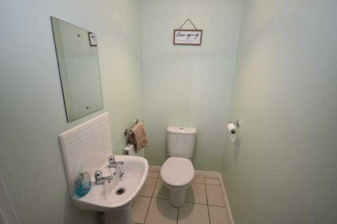 DOWNSTAIRS WC.JPG