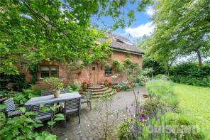 Greenhay, Yew Tree Farm, Brookhouse Road, Blackwell, Barnt Green B60 1QP