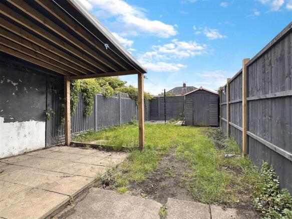 Well-Appointed Garden 720