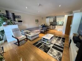 Flat 8, 5, Gladbeck Way, Enfield EN2 7FG