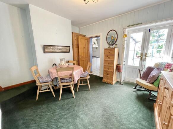 WOLLASTON - Vicarage Road photo 5