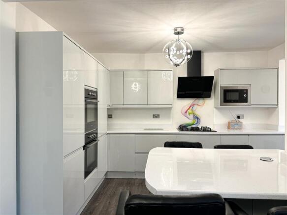 Sales property - military road-23.jpg