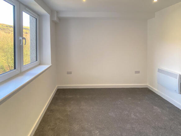 1 bed Apartment to rent Image 5