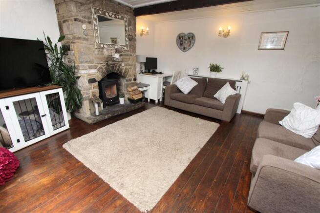 2 bed Terraced for sale Image 3