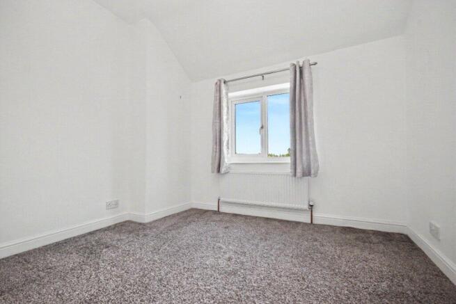 3 bed Semi-Detached for sale Image 8