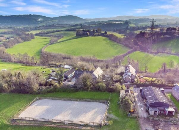 Brelston Court-82...