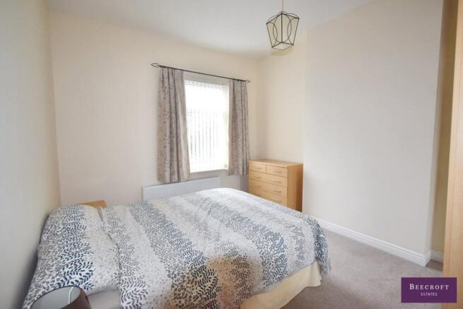3 bed House to rent Image 8