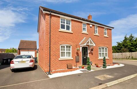 Butler Close, Whitnash, Leamington Spa
