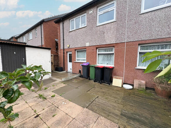 garden rear of fl...