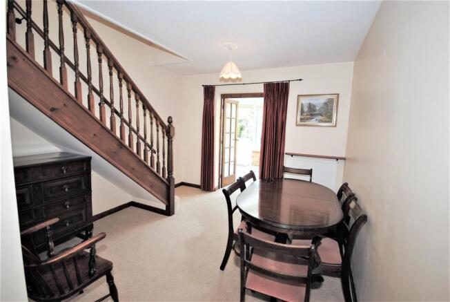 dining leading into conservatory.JPG