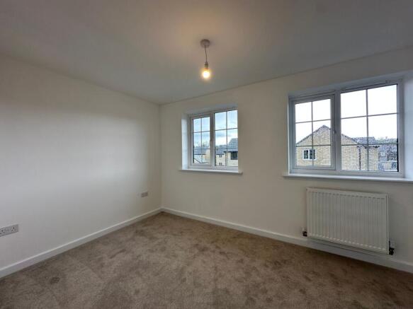 3 bed Semi-Detached to rent Image 10