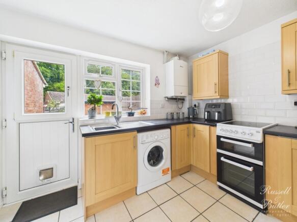 CAM02127G0-PR0311-STILL019