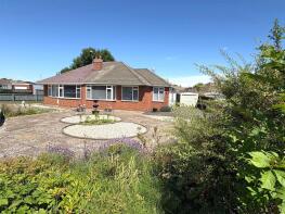 9, Beverstone Grove, Lawn, Swindon SN3 1EY