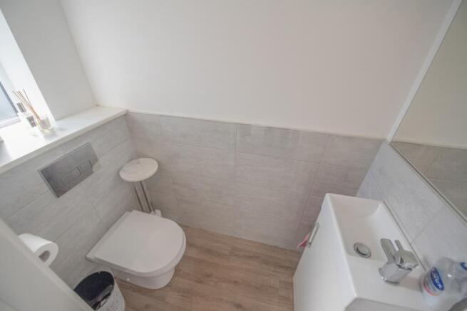 3 bed Town House for sale Image 7