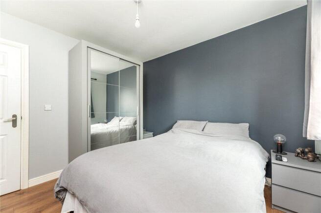 2 bed Apartment for sale Image 8