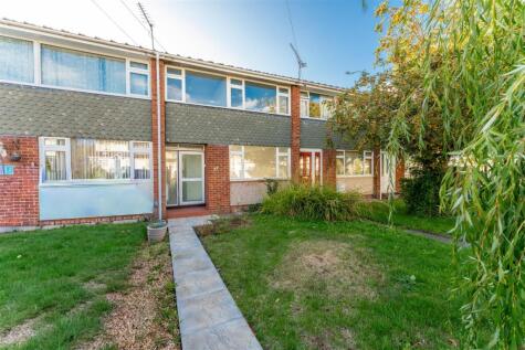 Well presented home in central Yatton