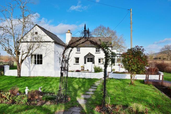 Walnut Cottage Staunton (9).jpg