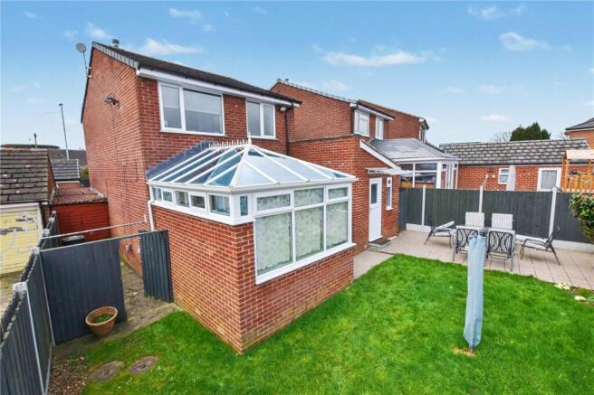 4 bed Detached for sale Image 7