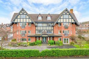 Flat 8, Hinchley Manor, Manor Road North, Esher KT10 0AT