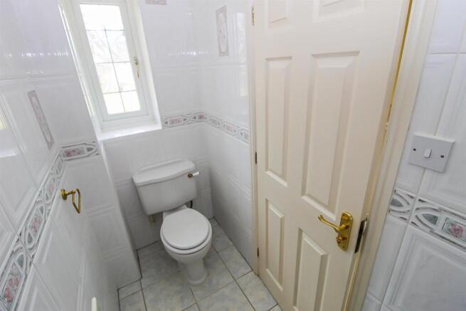 3 bed Detached for sale Image 8