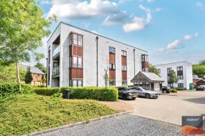 35, Hollies Court, Basingstoke RG24 9RJ