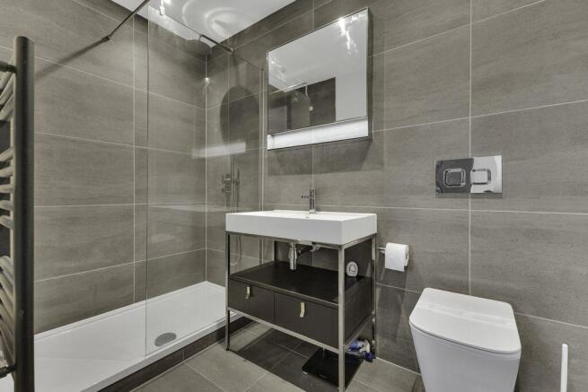2 bed Apartment to rent Image 10