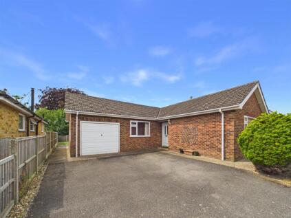 Stephenson Close, Alford