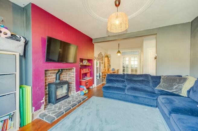 KITCHEN, DINER AND LIVING ROOM