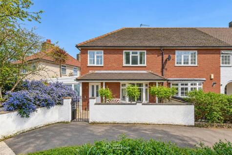 Verdun Road, Barnes, London, SW13