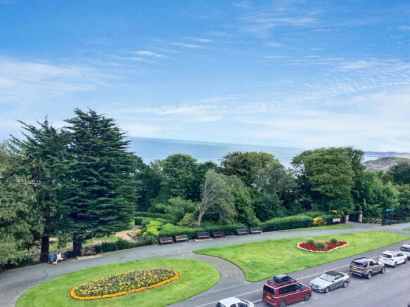 2 bed Apartment for sale Image 11