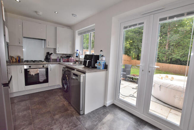 2 bed Semi-Detached for sale Image 4