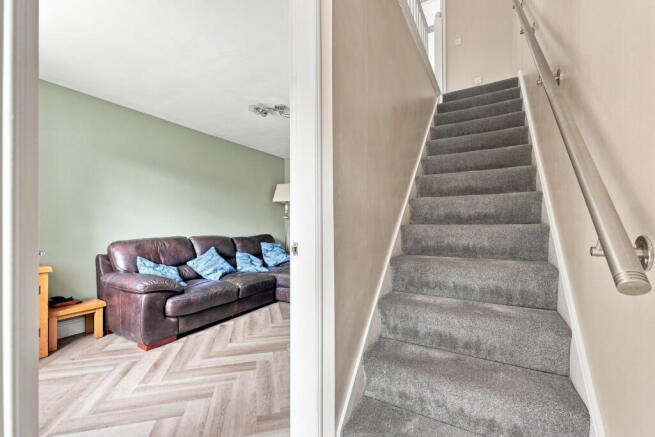 4 bed Semi-Detached for sale Image 10
