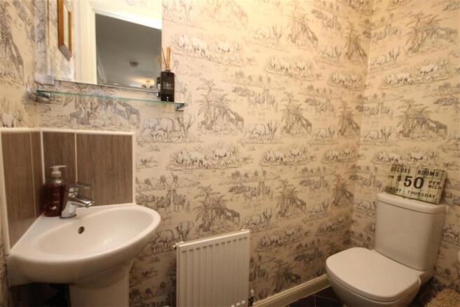 3 bed Semi-Detached for sale Image 11