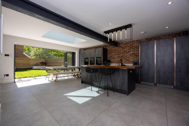 Kitchen/Dining Room