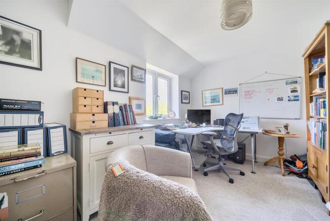 Bedroom 3/Office