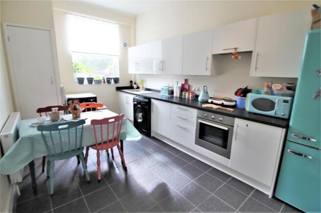 Kitchen dining room.JPG