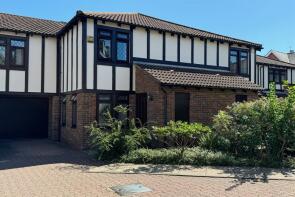 1, 85 West Cliff Mews, St Michael's Road, Bournemouth BH2 5DR
