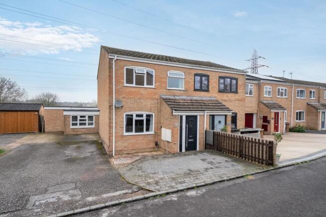 4-bed house on Lawrence Close, Andover, SP10, £325,000