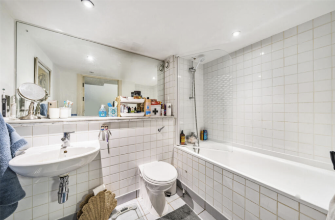 4. Bathroom.png
